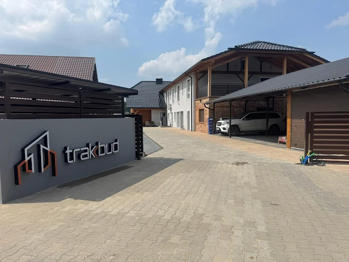 Ocieplenie pianą PUR – izolacje natryskowe Trakbud